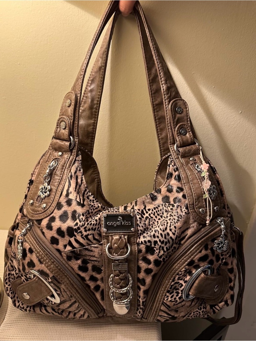 Vintage Y2K Leopard Print Shoulder Bag in Brown and Black by Vintage
